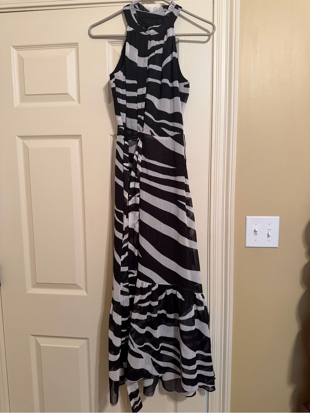 Donna Morgan Black and White Zebra Print Maxi Dress